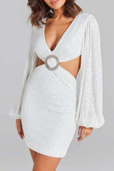 Minikleid mit Pailletten und V-Ausschnitt